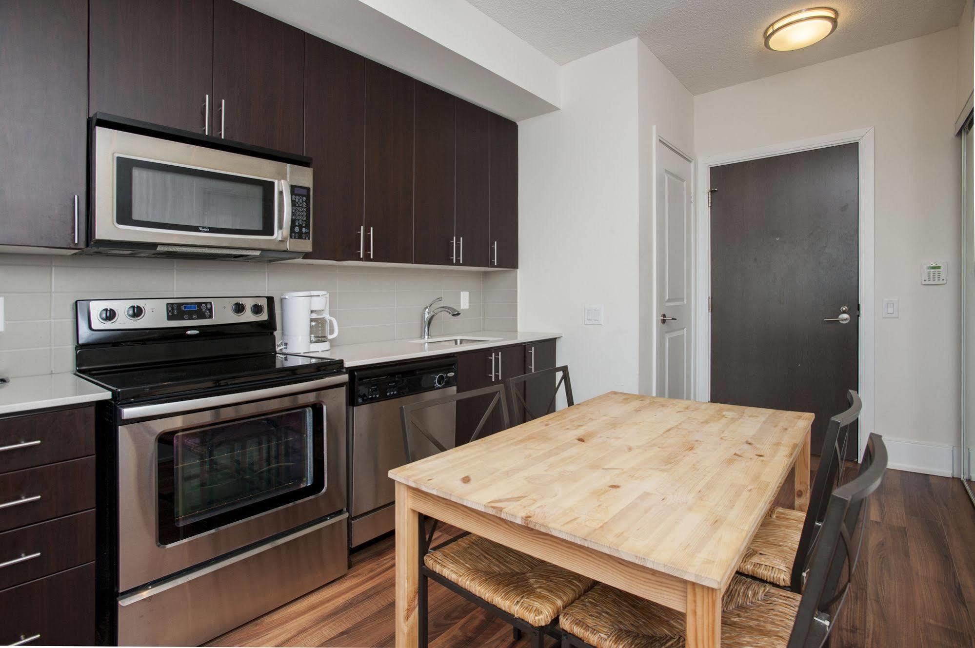 Life Suites Luxury Downtown Condos Toronto Eksteriør bilde