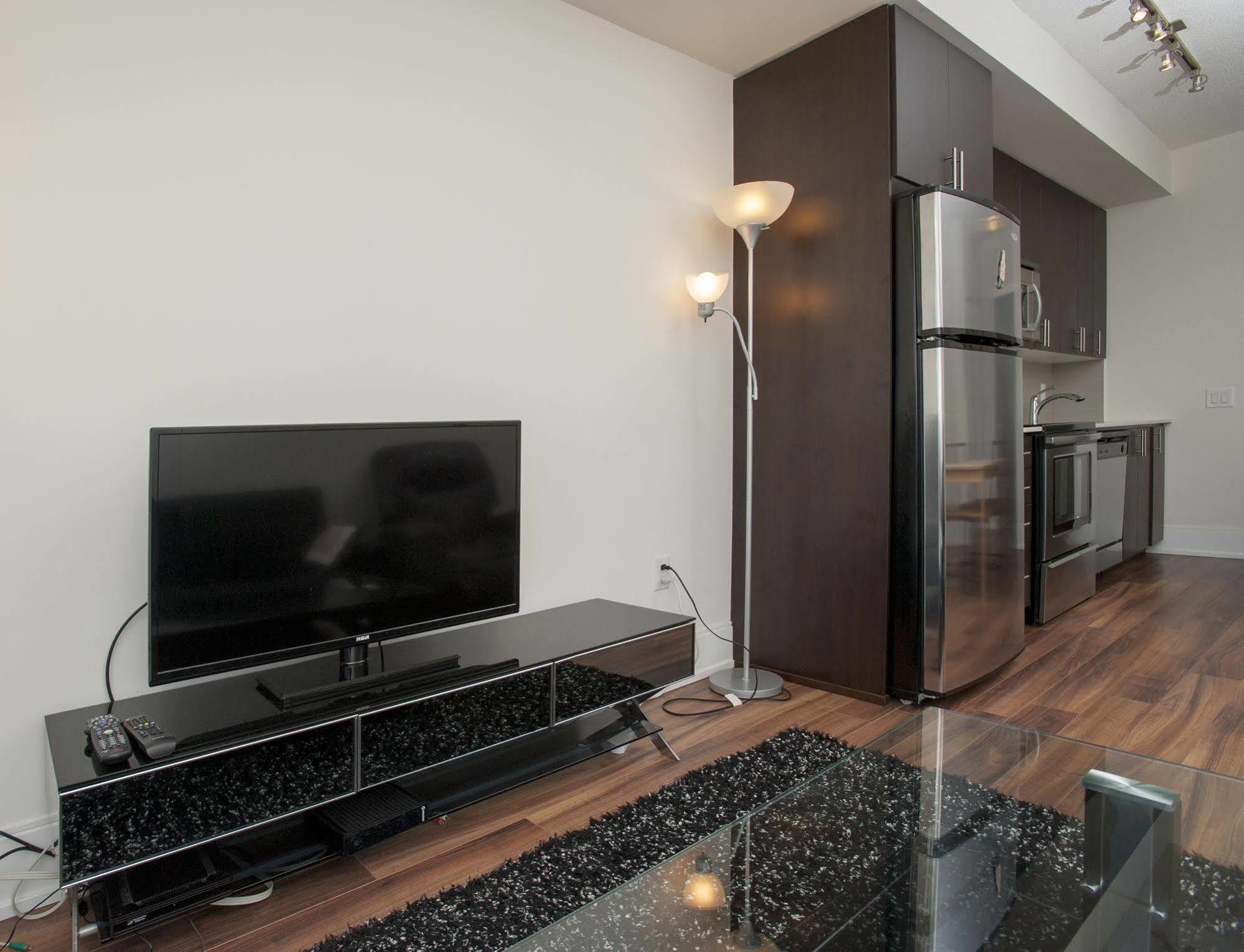 Life Suites Luxury Downtown Condos Toronto Eksteriør bilde
