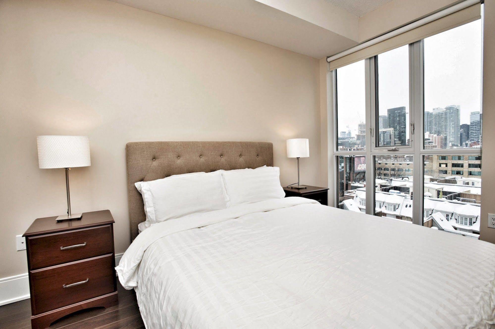 Life Suites Luxury Downtown Condos Toronto Eksteriør bilde